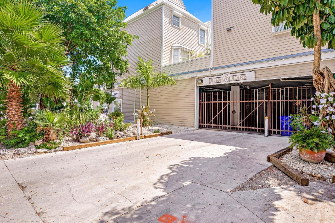 Casa Cubana @ Duval Square R14 Apartment Key West Exterior photo